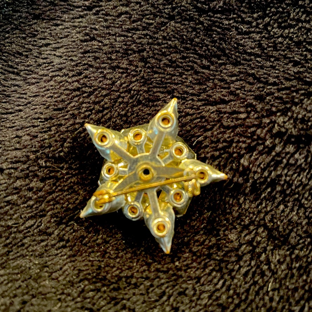 Vint rhinestone pin